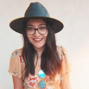 Meet your Posher, Neida